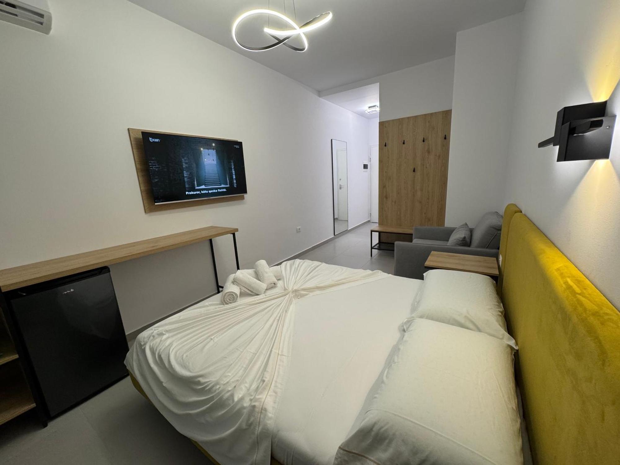 Krist Apartment *