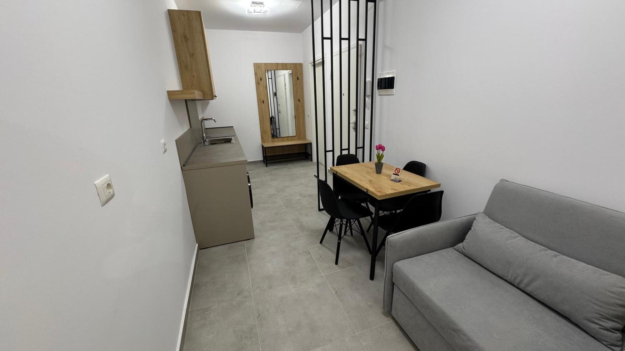 Krist Apartment *